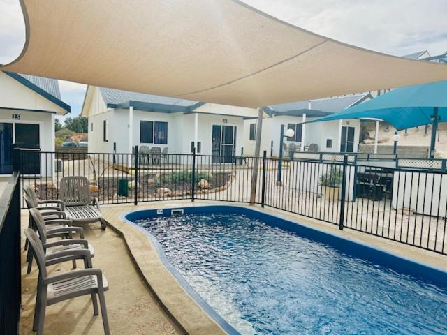 Oceanside Village Denham Exterior photo
